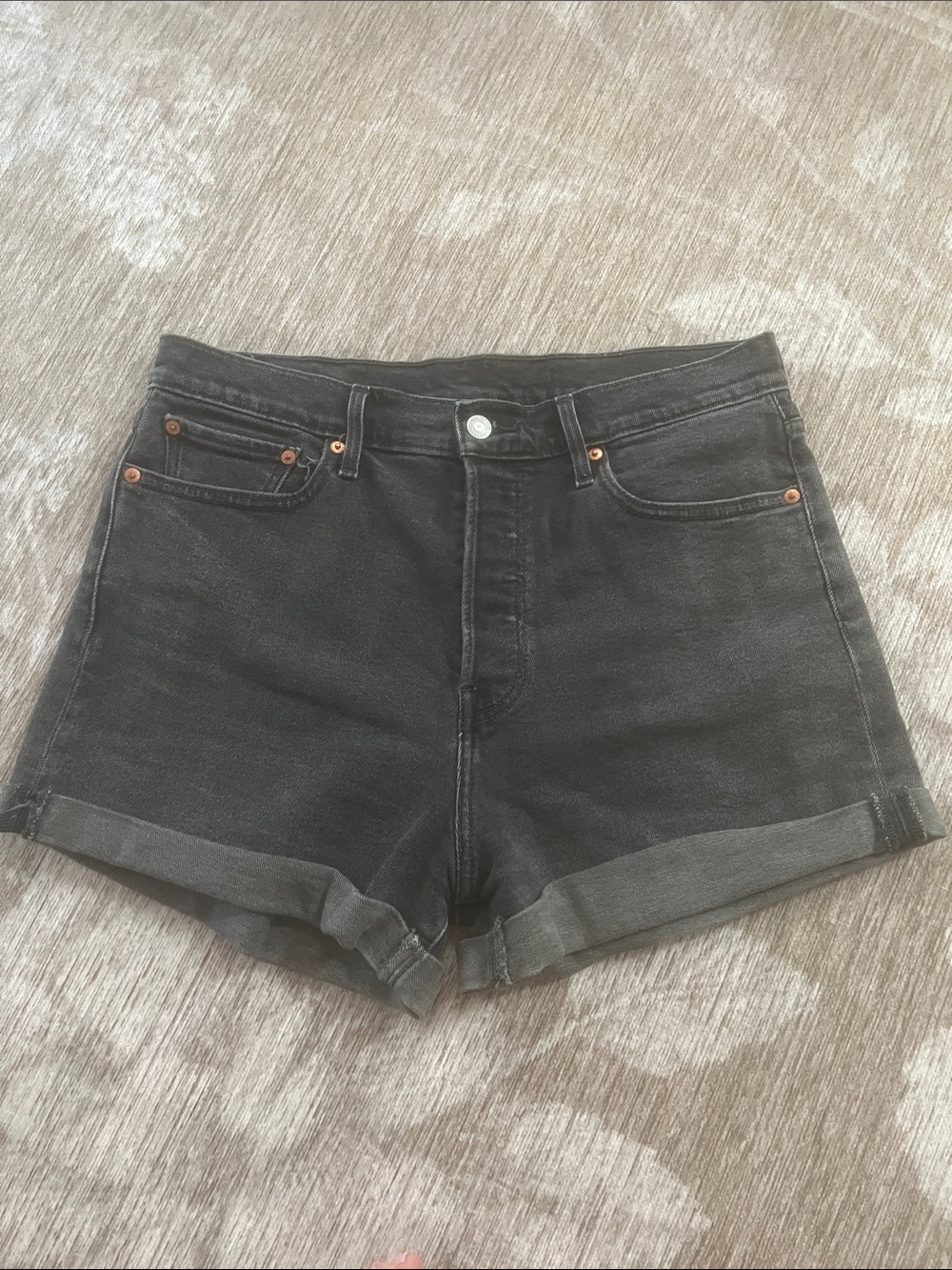 Levi’s Cuffed High Rise Shorts